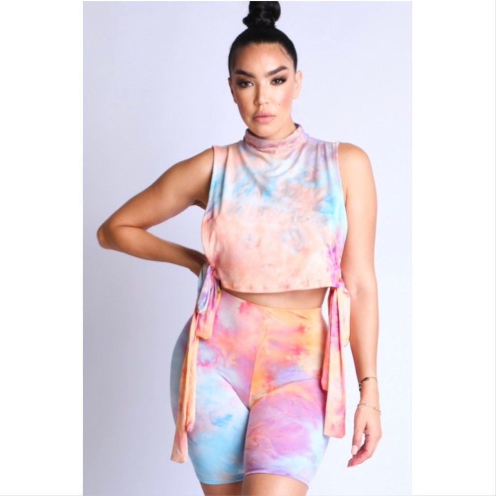 🌸 Side Tie Crop Top Biker Shorts Set 🌸